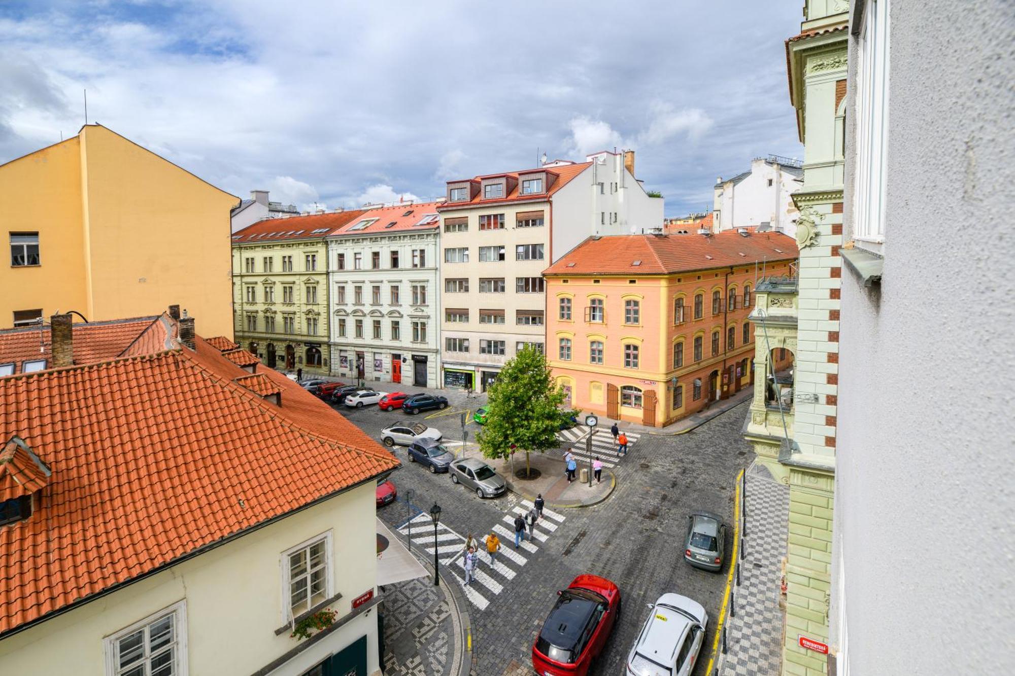 Benedikt City Center Hostel Πράγα Εξωτερικό φωτογραφία