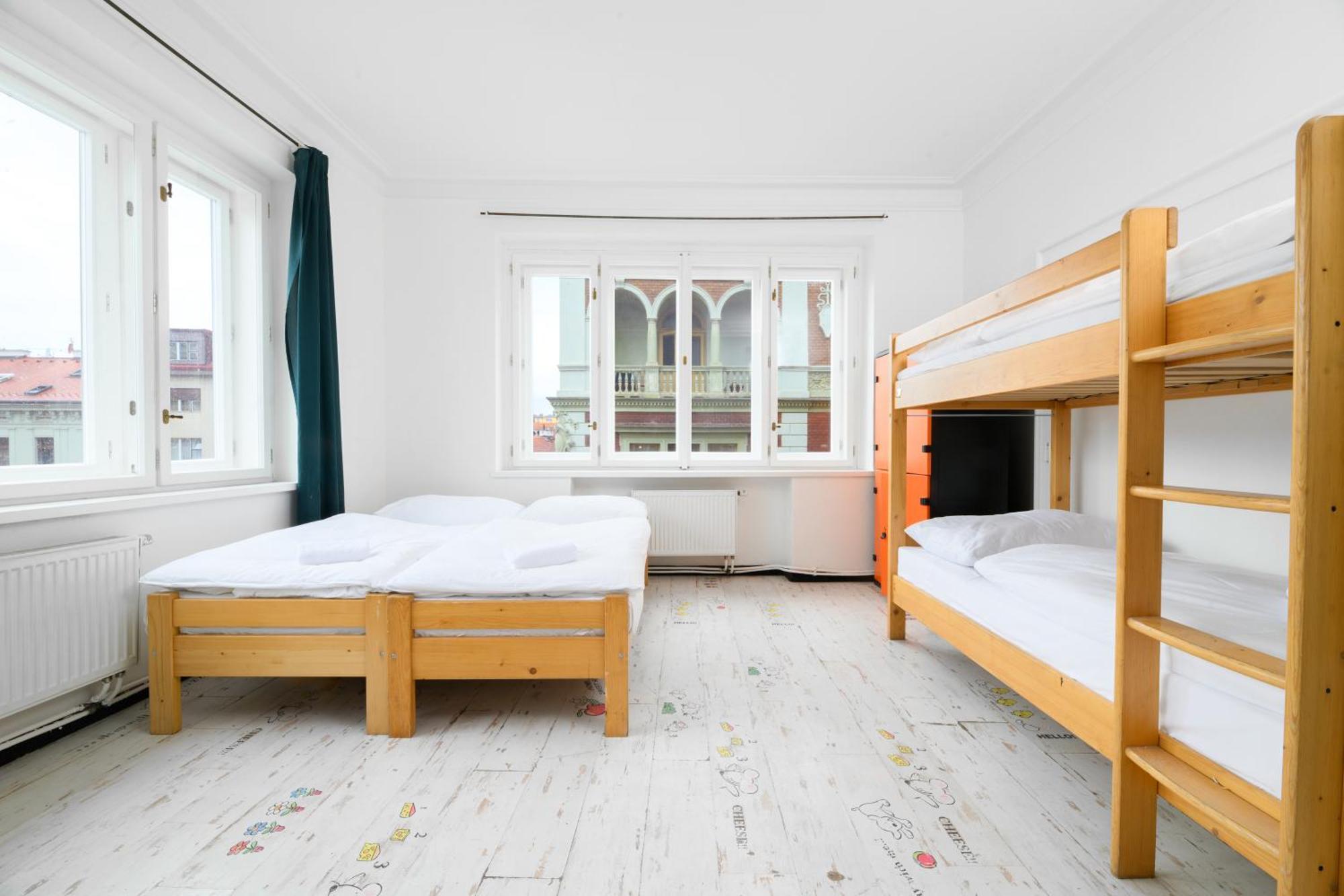 Benedikt City Center Hostel Πράγα Εξωτερικό φωτογραφία