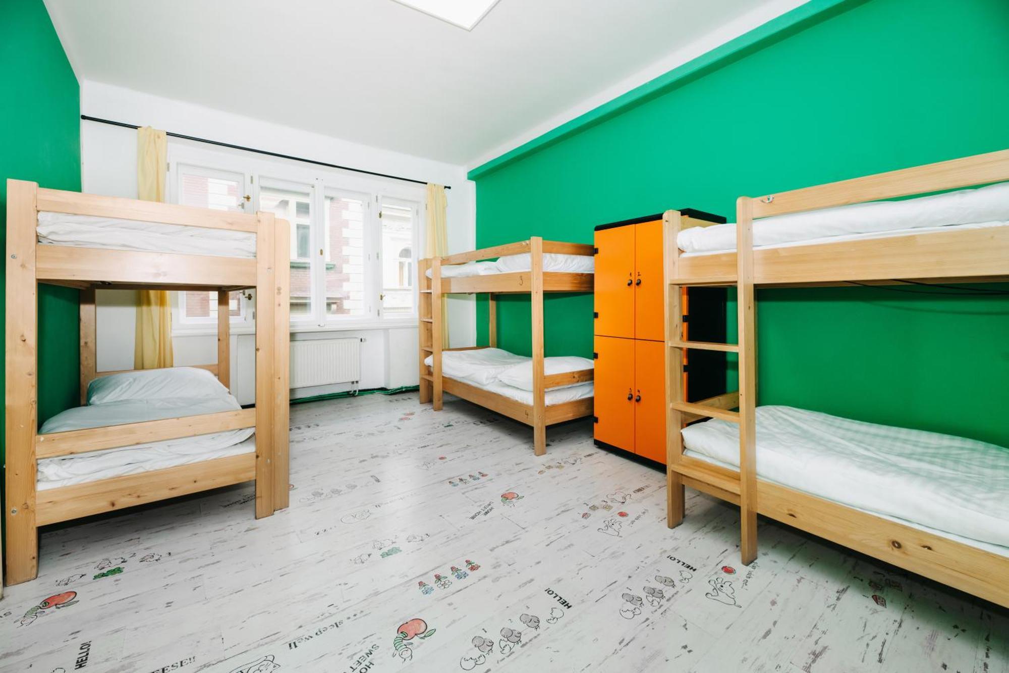Benedikt City Center Hostel Πράγα Εξωτερικό φωτογραφία