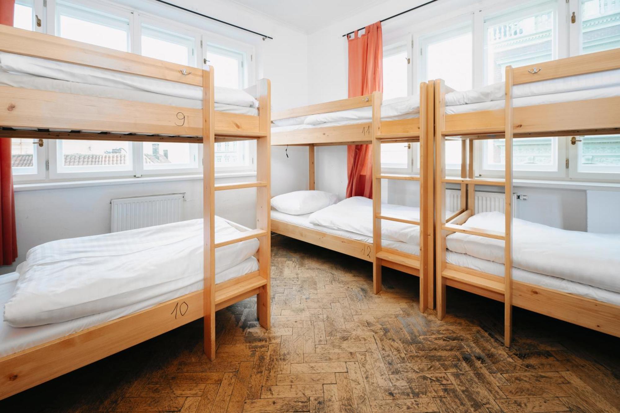 Benedikt City Center Hostel Πράγα Εξωτερικό φωτογραφία